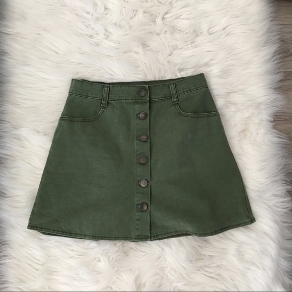 Brandy Melville miniskirt - Picture 3 of 6